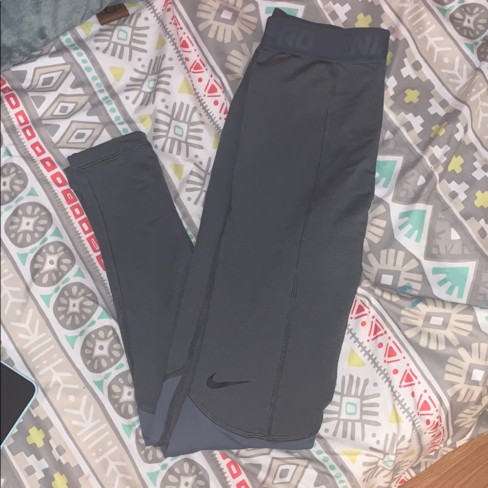 Nike Pro leggings